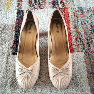 Zapatos Beryl beige T-39