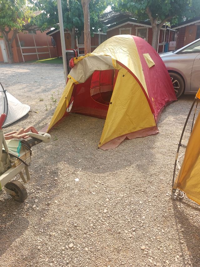 Tienda campaña iglú 2-4 personas