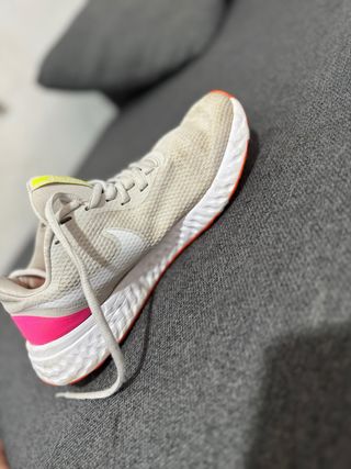 Zapatillas Nike running blancas-rosa