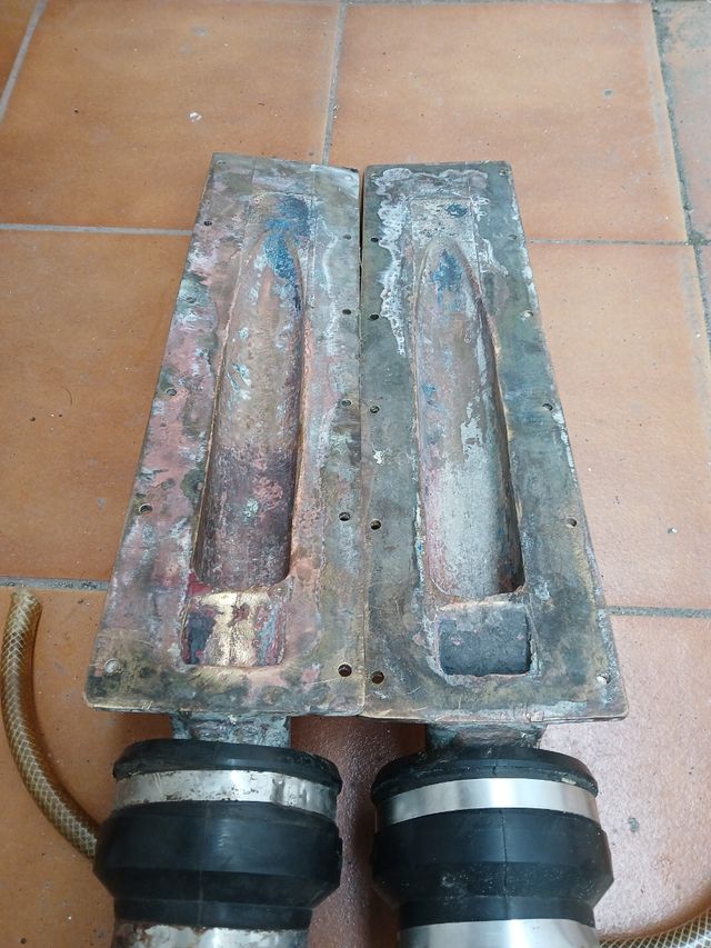 2 Bocinas arbotante barco.