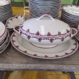 ANTIGUA VAJILLA LIMOGES 57 PIEZAS
