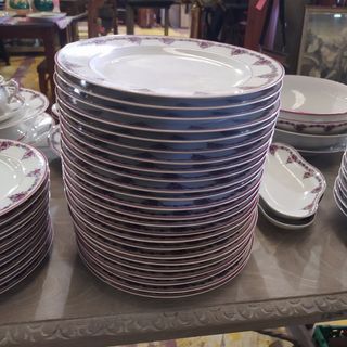 ANTIGUA VAJILLA LIMOGES 57 PIEZAS