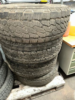 4 Neumáticos Bridgestone Dueler A/T002