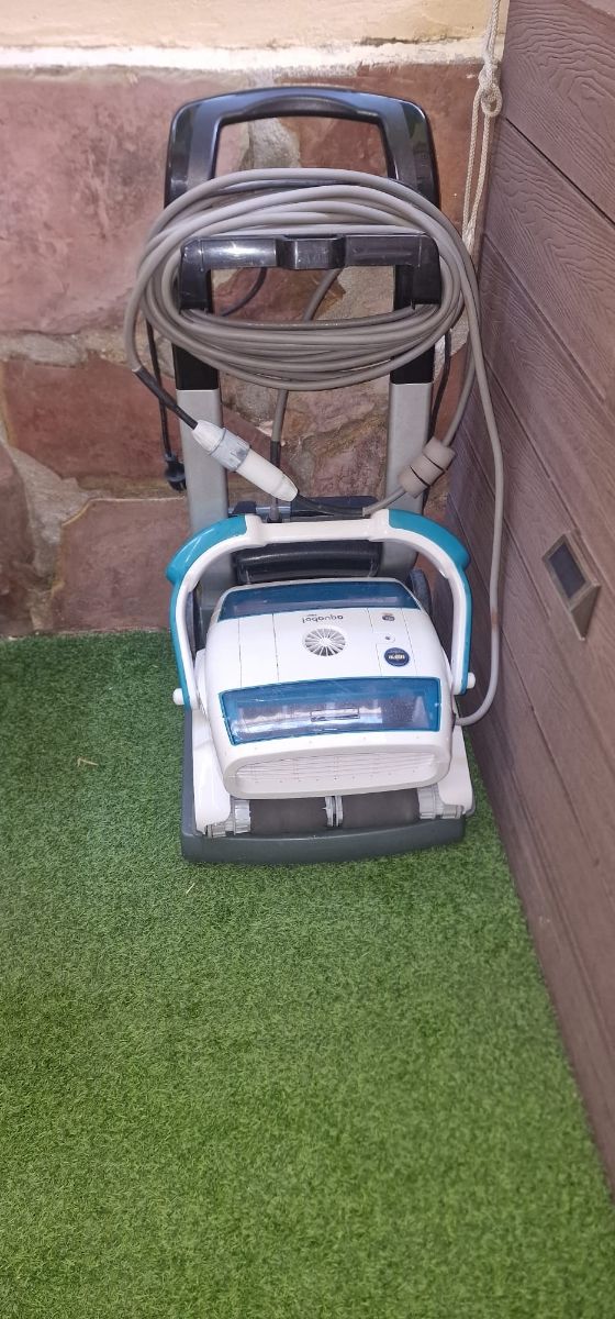 Aquabot - Robot Limpiapiscinas