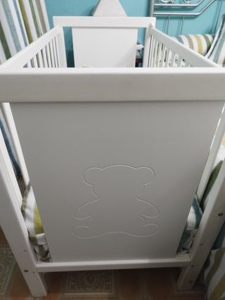 Cuna bebé - blanco - impecable con corcho frex nue