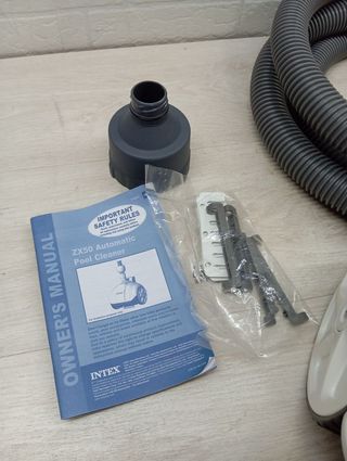 Robot limpiafondos Intex Krystal Clear ZX50