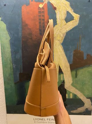 Bolso marrón de cuero