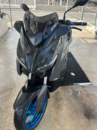 Yamaha XMAX 125 - Scooter x max abs
