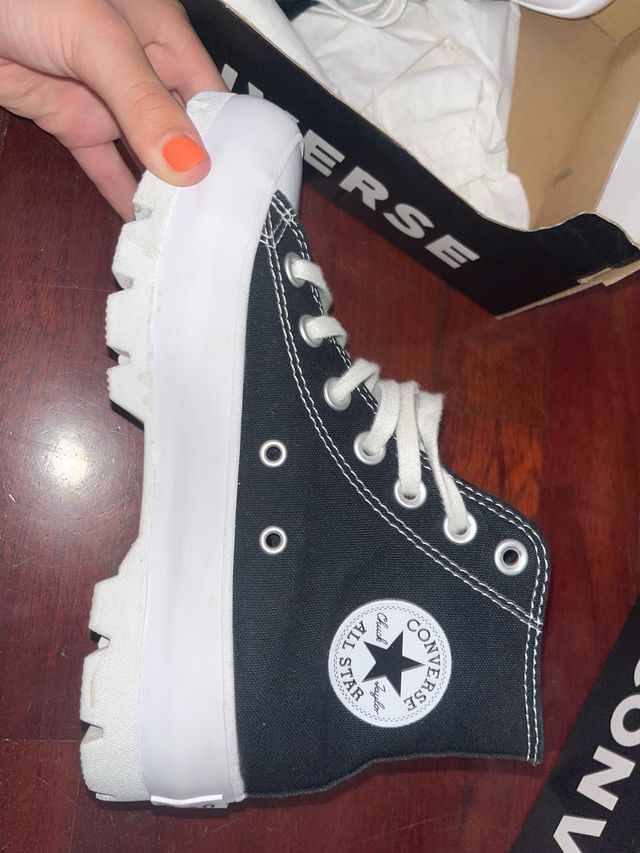 Converse negras 36 - Caja incluida