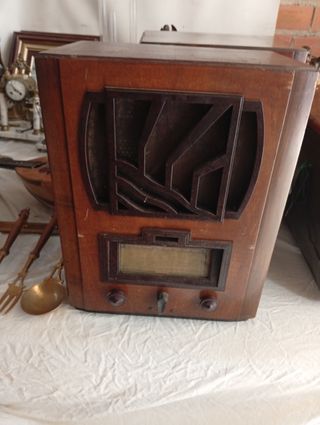 Radio antigua válvulas años 20