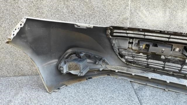 Parachoques Delantero Peugeot 208 Facelift 1
