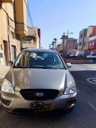KIA Carens noviembre de 2009