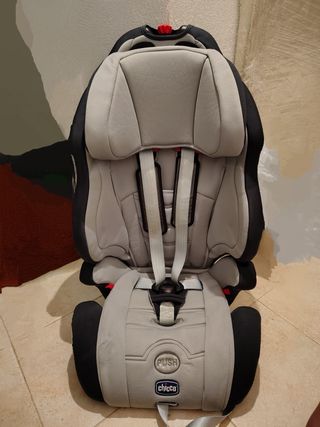 Silla auto Chico 3 en 1 Gris/Negro