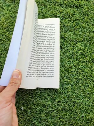 Quelque Chose a Cacher (Folio) (French Edition)