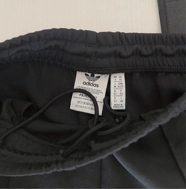 Pantalones Adidas negros