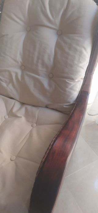 Sillón mimbre marrón beige