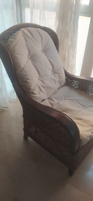 Sillón mimbre marrón beige