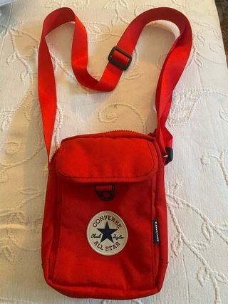 Bolso bandolera Converse rojo