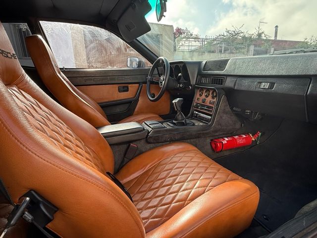 Porsche 944 1981