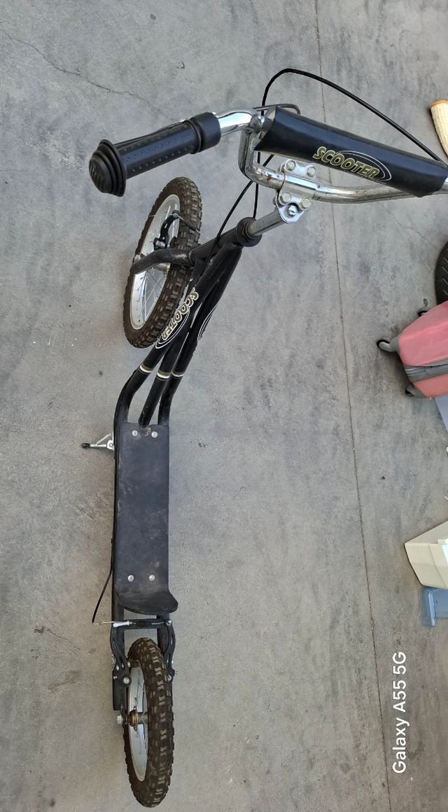 Scooter Infantil con Frenos