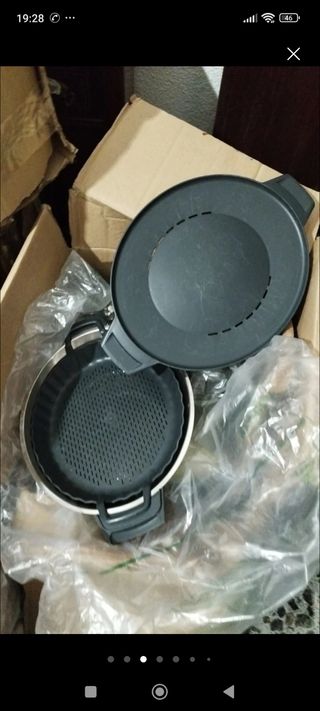 Thermomix TM21 con sus accesorios 
