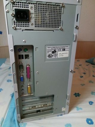 Torre PC Fujitsu Siemens