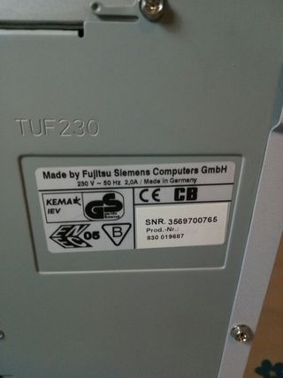 Torre PC Fujitsu Siemens