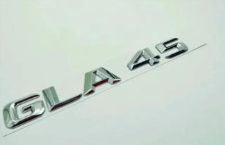 EMBLEMA CROMADO MERCEDES BENZ LETRAS GLA45
