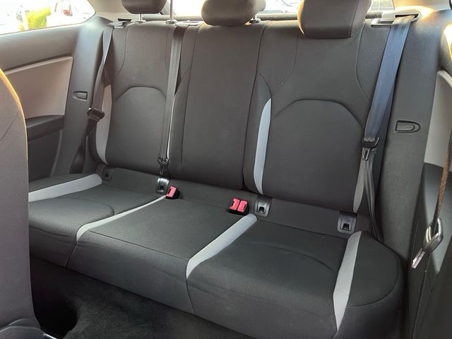 SEAT Leon / 1.6 TDI / Coupe 