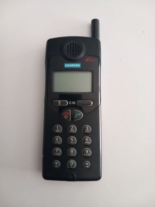 Siemens C10 - Móvil antiguo. Escucho ofertas.