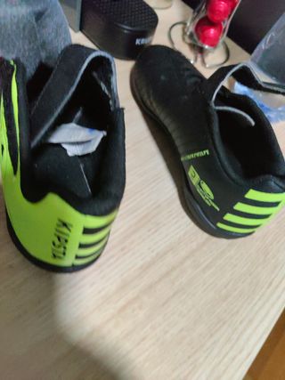 Botas fútbol niño Adidas Kisiru