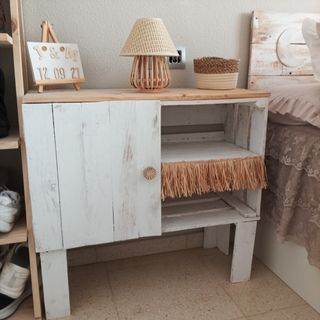 2 Mesitas de  noche madera blanca estilo rústico