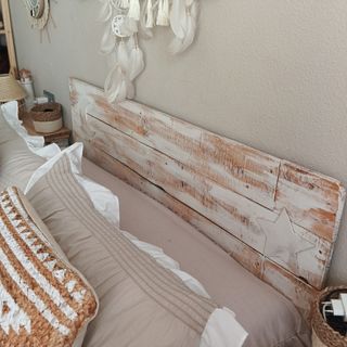 2 Mesitas de  noche madera blanca estilo rústico