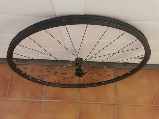 Rueda MTB 29" usada delantera