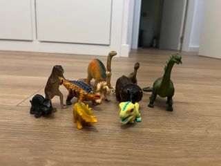 10 Dinosaurios de Juguete
