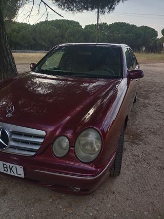 Mercedes-Benz Clase E 2001