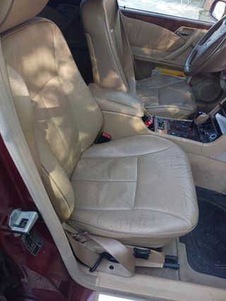 Mercedes-Benz Clase E 2001