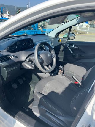 Peugeot 208 Active