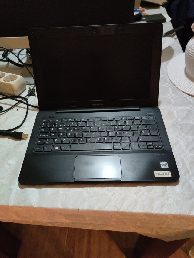 Portátil Medion negro