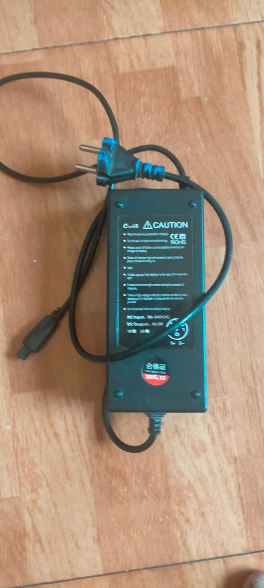 Cargador Hoverboard 42V
