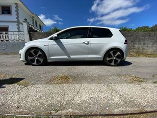 Volkswagen Golf 7 GTI PERFORMANCE
