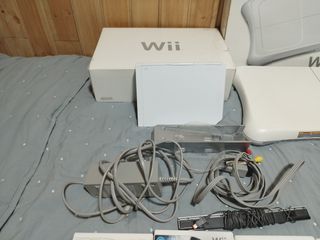 Wii + WiiFit Plus + 10 juegos
