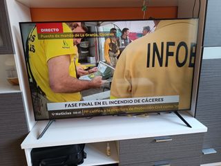 Samsung  TV 50" UHD 4K – Para piezas o reparar