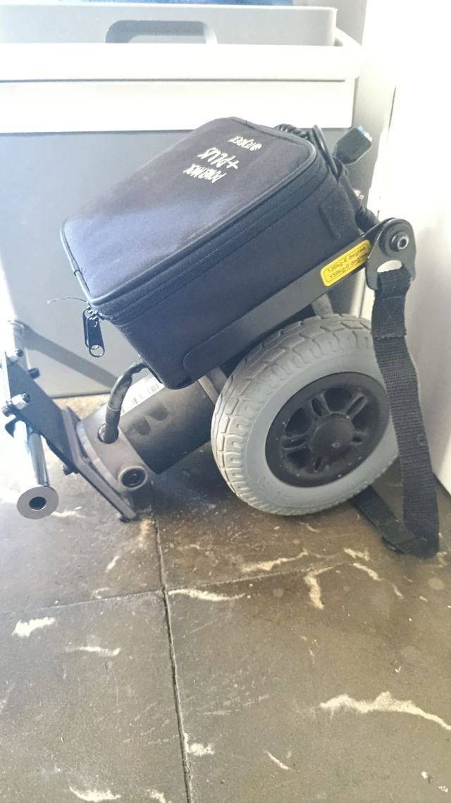 Silla ruedas eléctrica + Batería
