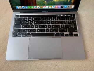 MACBOOK PRO 2020 i5/16GB RAM/512GB SSD