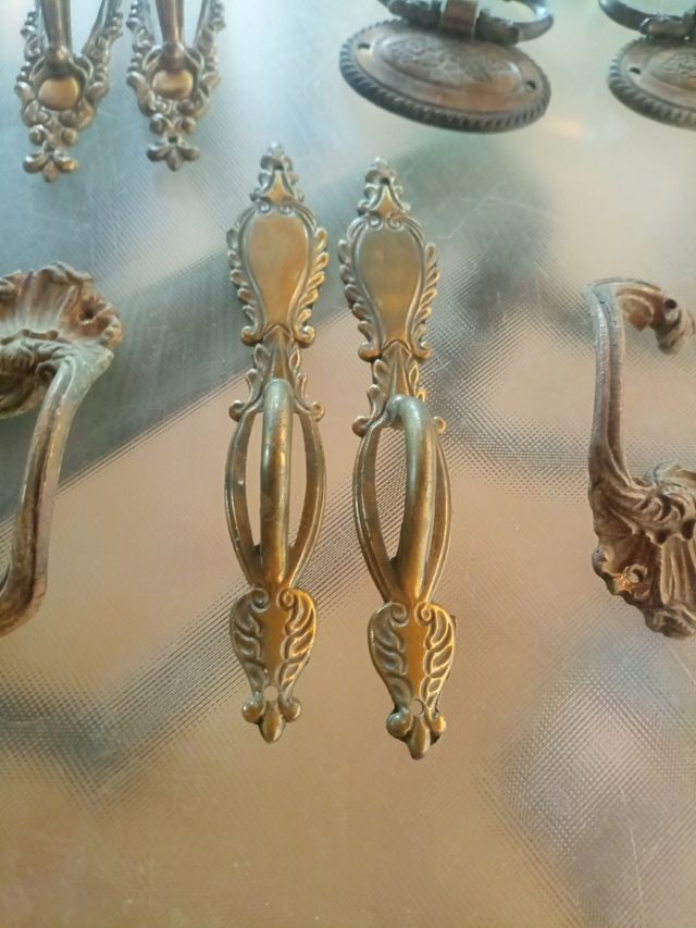 Lote tiradores Bronce - Muebles Antiguos