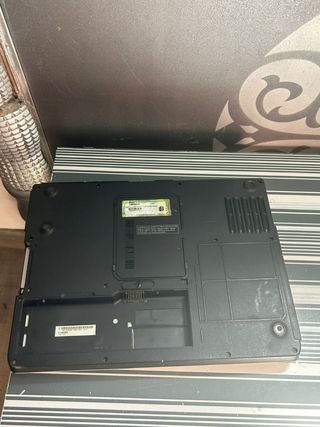Computer portatile Dell Inspiron 6000 senza batteria