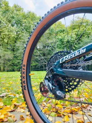 Santa Cruz Nomad 4c-Talla L