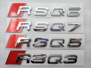 EMBLEMA LOGO TRASERO AUDI RSQ3 PLATA