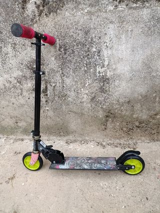 Patinete Monster High plegable